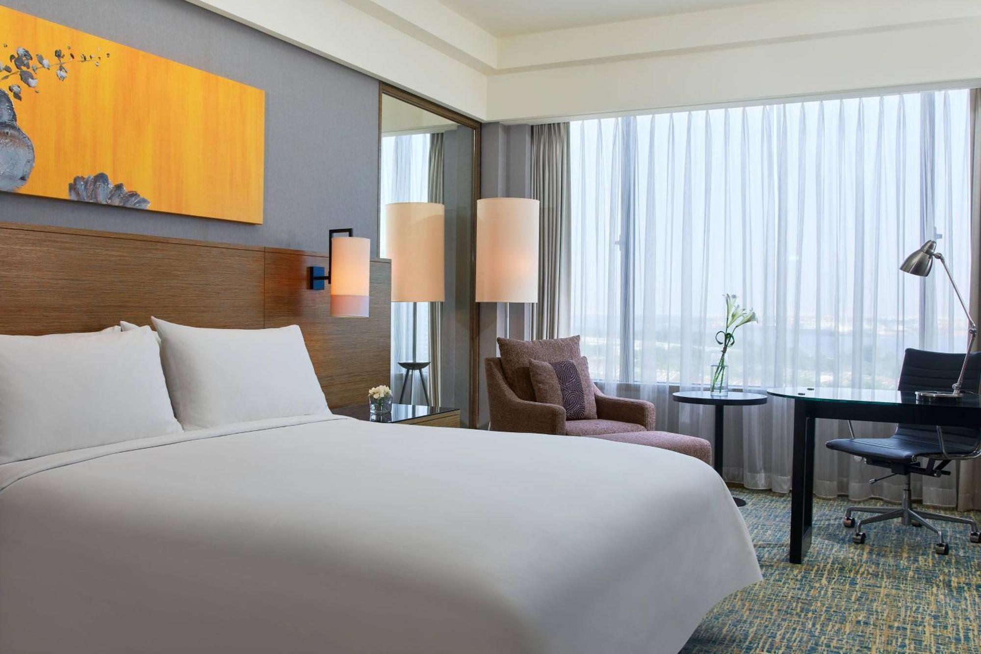 Renaissance Johor Bahru Hotel Exterior photo Deluxe Room